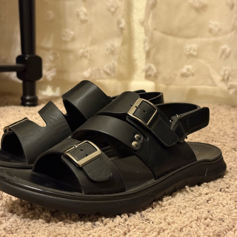 Women’s Black Sandals